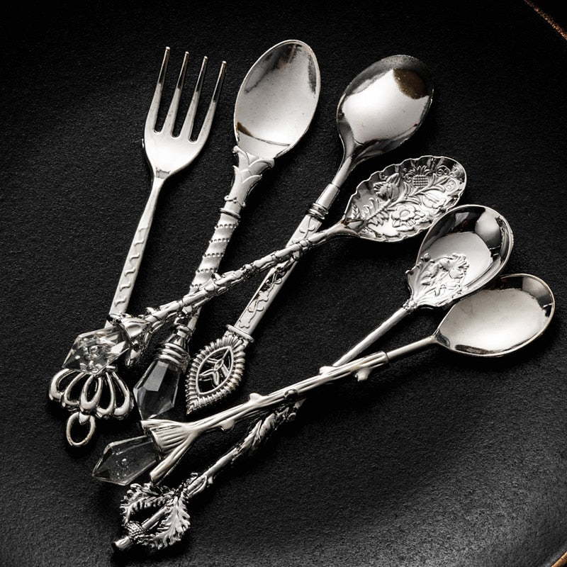 Vintage Dessert Royal Style  Cutlery Set